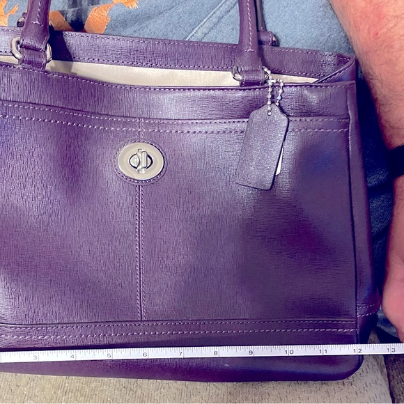 Coach purse,EUC - Picture 10 of 10